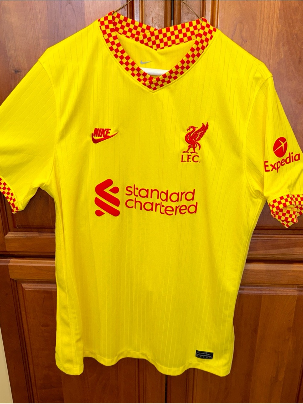 Nike Liverpool FC 2021 2022 Away Jersey Yellow Dri-FIT L Large Authentic LFC